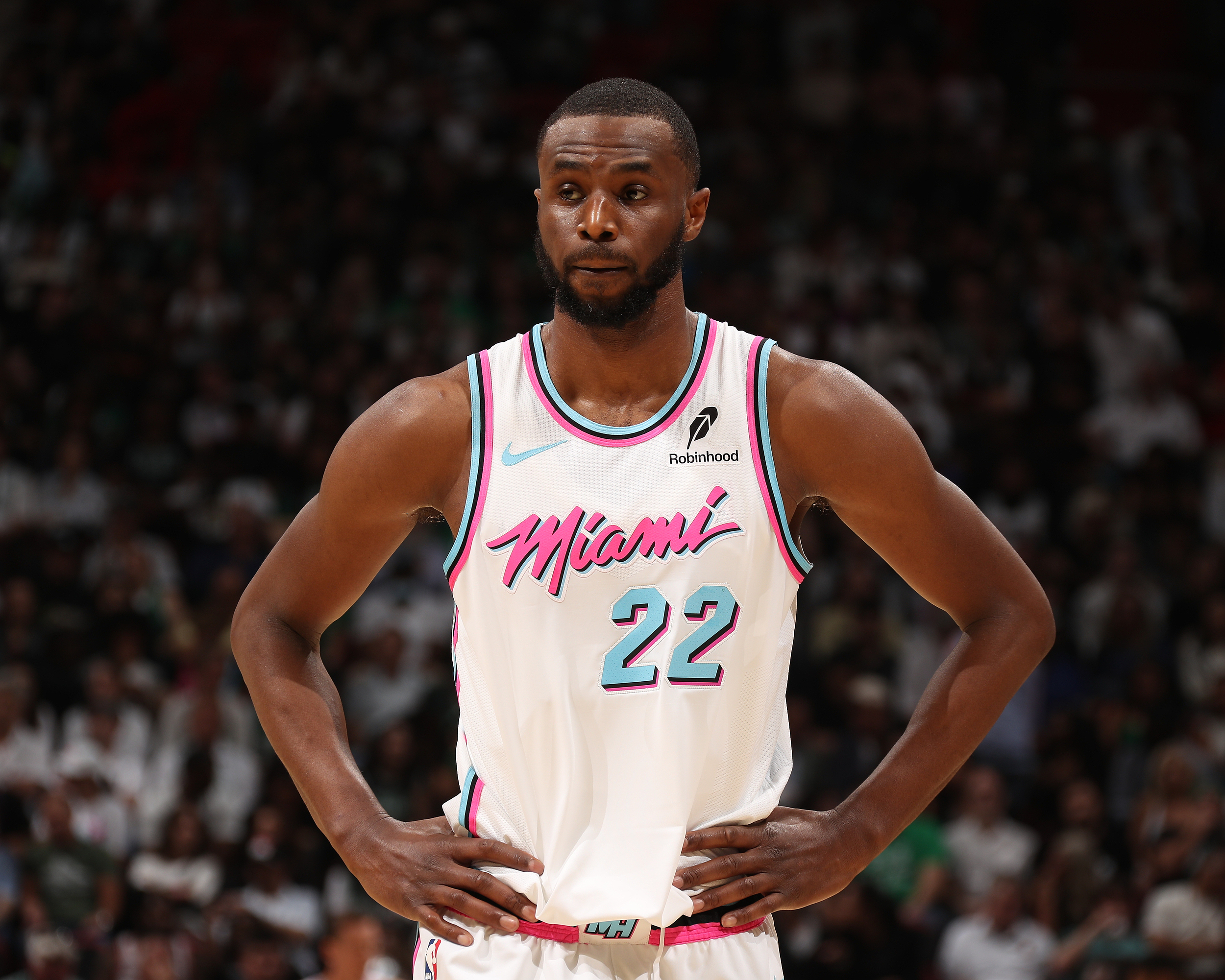 开云体育-截胡湖人？美记：快船成为维金斯的潜在追求者