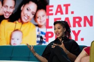 开云集团官网-阿耶莎:最开始没想到库里会打NBA 一直以为他会成高中篮球教练