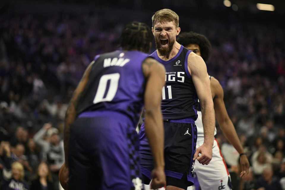 开云体育登录-威少时隔7年26+6+6三分!国王灭奇才首次4连胜 小萨时隔27场复出