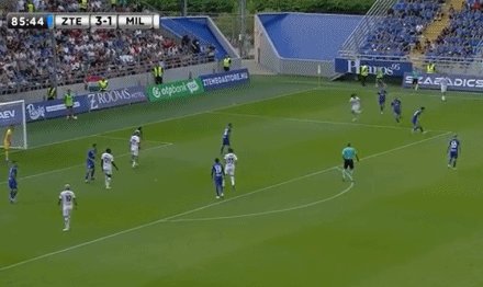 开云体育官网-【热身】30分钟丢3球 AC米兰2比3负于匈牙利球会