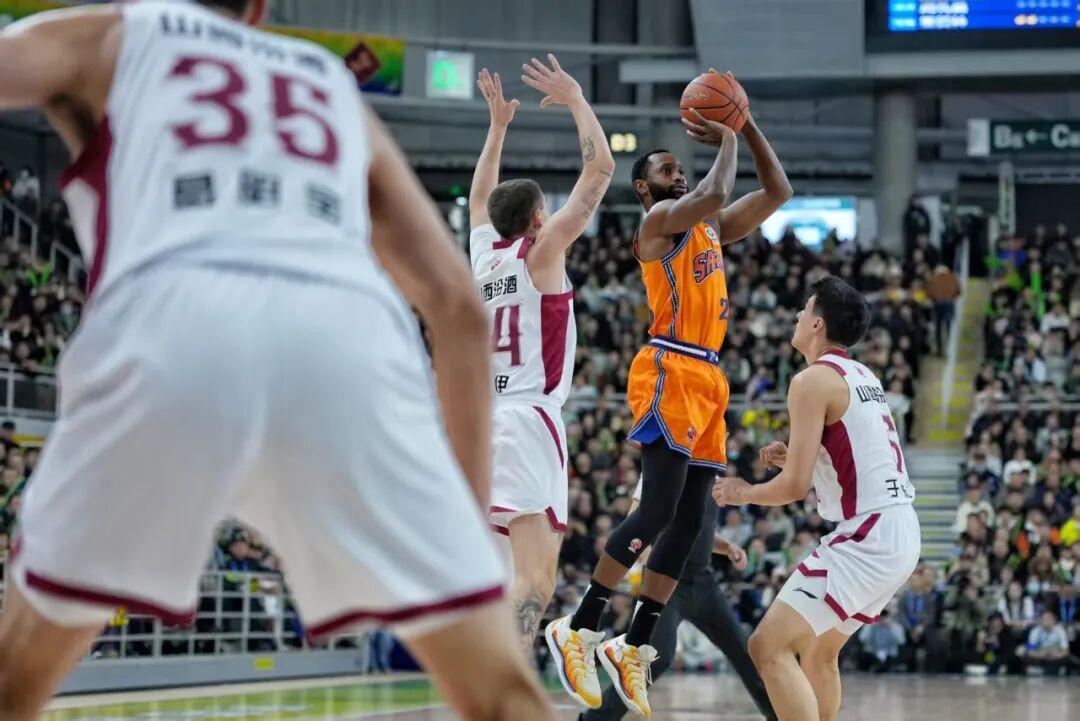 开云体育登录-卫冕成功后，这支上海男篮还能带来更多惊喜？